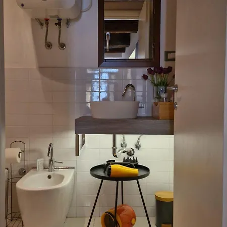 Leoncorno Apartment