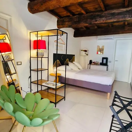 Leoncorno Apartment